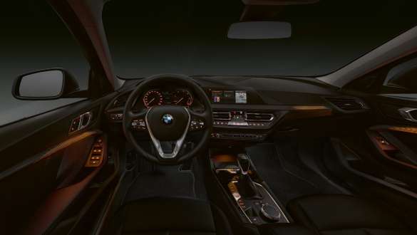 Interior trim finishers 'Illuminated Berlin' F40. BMW 1 Series Model Sport Line, interior trim finishers 'Illuminated Berlin' F40.
