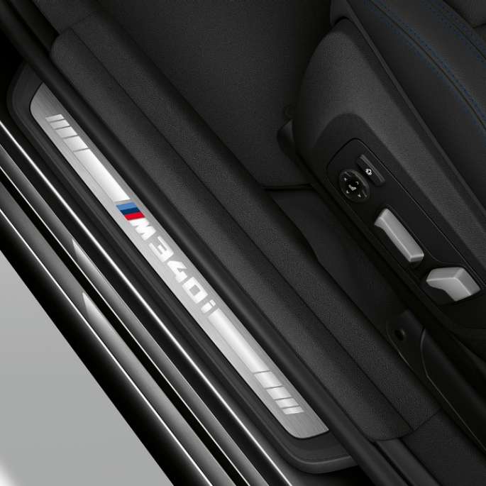 BMW 3 Series Sedan, M340i xDrive entry sill. Top view of the door sill of the BMW 3 Series M340i xDrive Sedan.