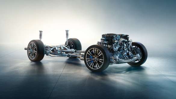 Mild hybrid technology BMW 5 Series Sedan G30 engine 플러그인 하이브리드 Mild hybrid technology BMW 5 Series Sedan G30 chassis 플러그인 하이브리드