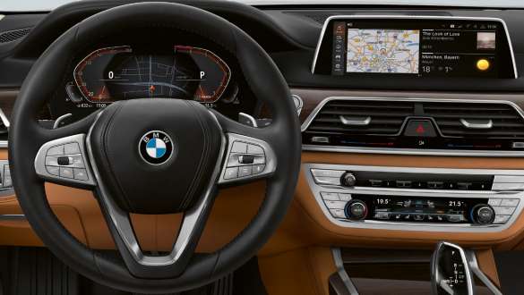 THE 7 : BMW 라이브 콕핏 프로페셔널 플러그인 하이브리드 G11 THE 7 : BMW 라이브 콕핏 프로페셔널 디스플레이 플러그인 하이브리드 G11