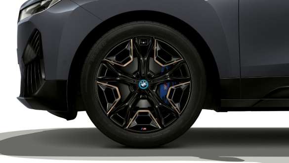 22” M 에어로다이내믹 휠 1023 바이컬러 티타늄 브론즈 3D 완충식 BMW iX M60 i20 2022 전기 SUV 전기차 옥사이드 그레이 메탈릭 BMW iX M60 i20 2022 전기 SUV 전기차 옥시드 그레이 메탈릭 22” M 에어로다이내믹 휠 1023 바이컬러 티타늄 브론즈 3D 완충식