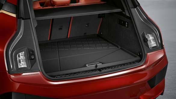 BMW 러기지 컴파트먼트 고장 매트 블랙 BMW i4 M60 i20 2022 BMW iX M60 i20 2022 전기 SUV 전기차 BMW 러기지 컴파트먼트 고장 매트 블랙