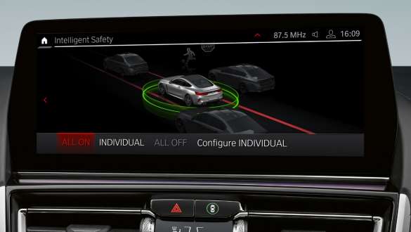 드라이빙 어시스턴트 프로페셔널 BMW 8 시리즈 쿠페 M 오토모빌 F92 LCI 페이스리프트 2022 BMW 8 시리즈 쿠페 M 오토모빌 F92 LCI 페이스리프트 2022 드라이빙 어시스턴트 프로페셔널 컨트롤 디스플레이