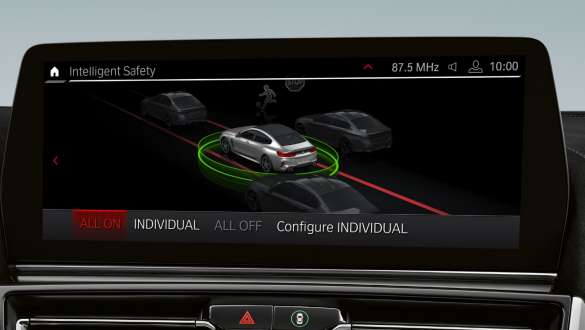 드라이빙 어시스턴트 프로페셔널 BMW 8 시리즈 그란 쿠페 M 오토모빌 오토모빌 F93 LCI 페이스리프트 2022 BMW 8 시리즈 그란 쿠페 M 오토모빌 F93 LCI 페이스리프트 2022 드라이빙 어시스턴트 프로페셔널 컨트롤 디스플레이