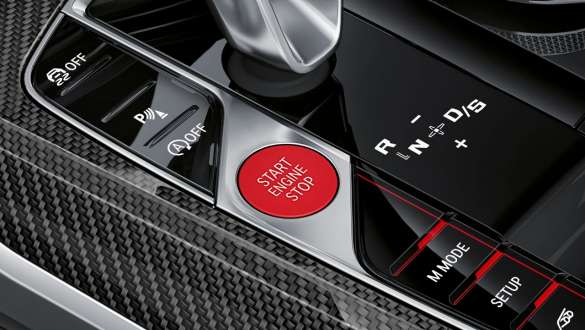 빨간색 Start/Stop 버튼 BMW M4 컨버터블 G83 2021 BMW M4 컨버터블 G83 2021 빨간색 Start/Stop 버튼