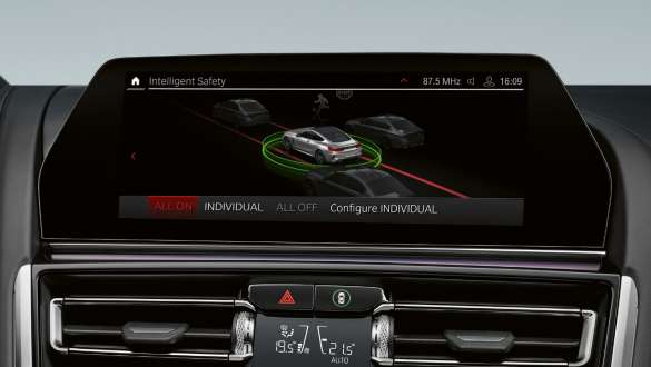 Driving Assistant Professional F92. BMW 8 Series Coupé M Automobiles with Driving Assistant Professional F92.