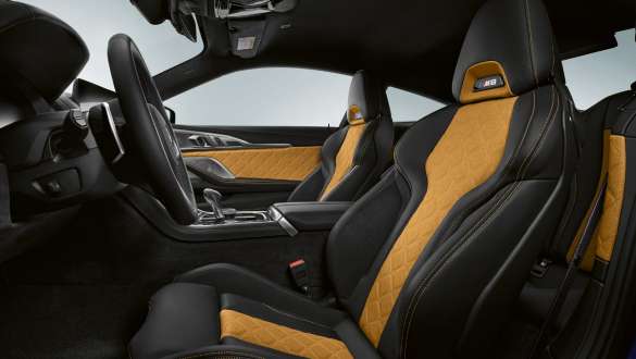 Full fine-grain leather 'Merino'/Alcantara F92 BMW M8 Competition Coupé with full fine-grain leather 'Merino'/Alcantara F92.