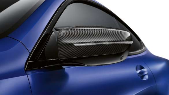 Mirror caps in Carbon F92. BMW M8 Competition Coupé with mirror caps in Carbon F92.