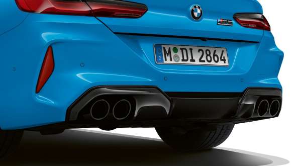 M 스포츠 배기 시스템 BMW M8 컴피티션 쿠페 F92 LCI 페이스리프트 2022 BMW M8 컴피티션 쿠페 F92 LCI 페이스리프트 2022 데이토나 비치 블루 유니 M 스포츠 배기 시스템 측후면도