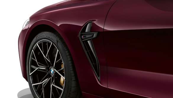 M side gill BMW M8 Competition Gran Coupé F93 M side gill BMW M8 Competition Gran Coupé F93 2020 BMW Individual Ametrine metallic close-up