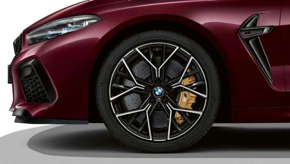 M light alloy wheels BMW M8 Competition Gran Coupé F93 M light alloy wheels BMW M8 Competition Gran Coupé F93 2020 BMW Individual Ametrine metallic side view