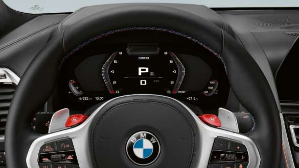 BMW 헤드업 디스플레이 BMW 8 시리즈 그란 쿠페 M 오토모빌 F93 LCI 페이스리프트 2022 BMW 8 시리즈 그란 쿠페 M 오토모빌 F93 LCI 페이스리프트 2022 BMW 헤드업 디스플레이