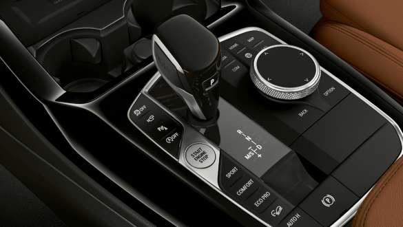 8단 스텝트로닉 스포츠 변속기 BMW X3 M40i M40d G01 LCI 페이스리프트 2021 BMW X3 M40i M40d G01 LCI 페이스리프트 2021 8단 스텝트로닉 스포츠 변속기, 기어 셀렉터 스위치 인테리어