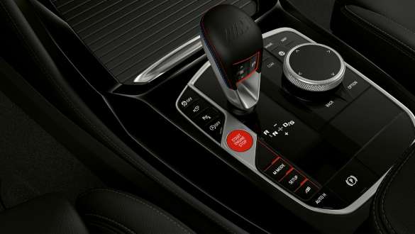 8단 M 스텝트로닉 변속기 BMW X4 M 컴피티션 F98 LCI 2021 BMW X4 M 컴피티션 F98 LCI 페이스리프트 2021 Drivelogic을 장착한 8단 M 스텝트로닉 변속기