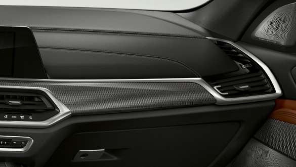 Interior trims BMW X5 M50i and M50d SUV G05 Interior trims Aluminium Tetragon BMW X5 M50i and M50d SUV G05 interior