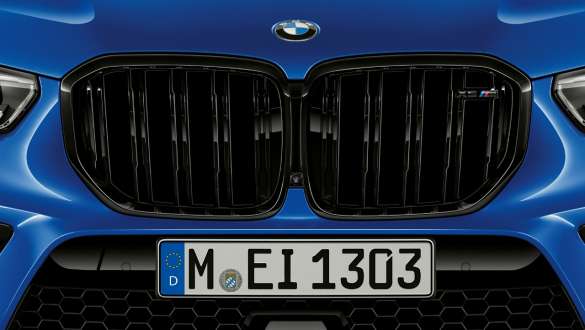M specific kidney grille of the BMW X5 M Competition SUV F95 M specific kidney grille BMW X5 M Competition SUV F95 Marina Bay Blue metallic exterior