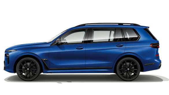 BMW X7 M60i G07 LCI 프로즌 마리나 베이 블루, 측면도, 정지 BMW X7 M60i G07 LCI 프로즌 마리나 베이 블루, 측면도, 정지