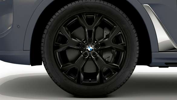 21’’ BMW 경합금 휠 더블-스포크 752 제트 블랙 BMW X7 M60i G07 LCI 21'' BMW 경합금 휠 Y 스포크 752 제트 블랙 BMW X7 M60i G07 LCI 클로즈업