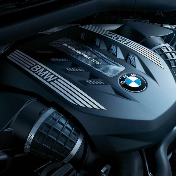 BMW X6 engine SUV G06. Close-up view of the BMW X6 engine SUV G06.