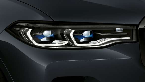 BMW Laserlight SUV G07 Close-up of the BMW X7 front with focus on BMW laser light SUV G07