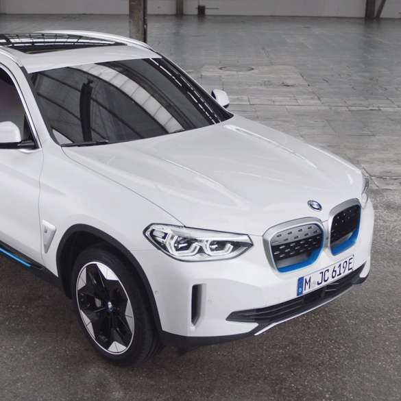 BMW iX3 G08 외관 디자인 동영상 BMW iX3 G08 2020 미네랄 화이트 메탈릭 외관 디자인 동영상