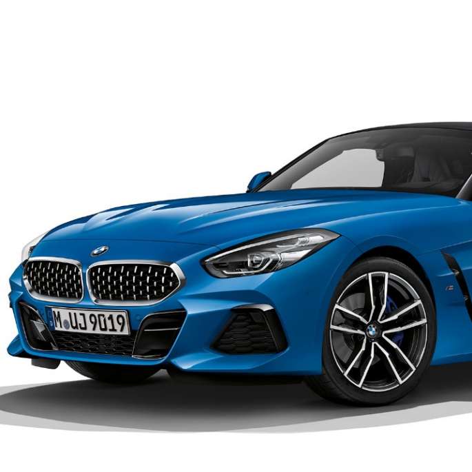 BMW Z4 로드스터 M 스포츠 라인, 정측면 모습 BMW Z4 로드스터 M 스포츠 라인
