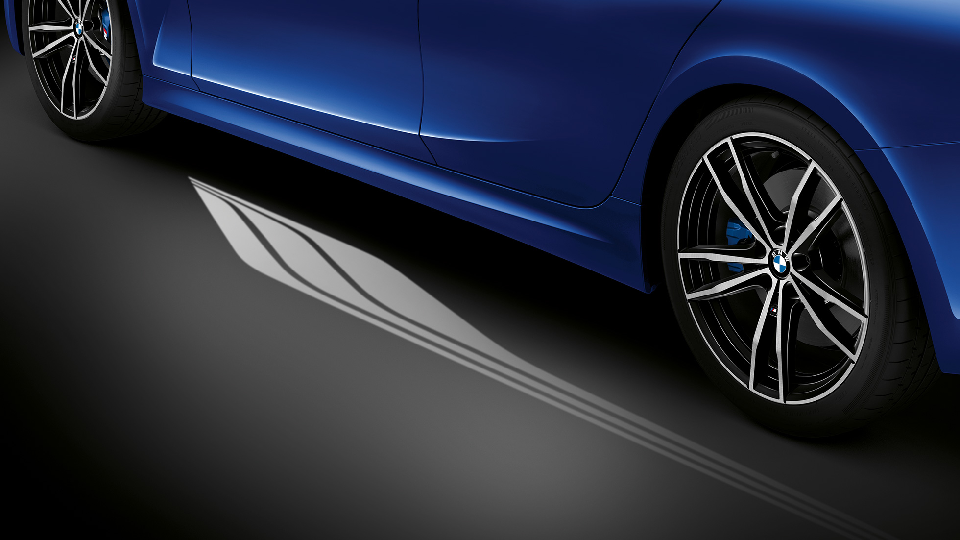 BMW 3시리즈 세단, 웰컴 라이트 카펫 운전석 웰컴 라이프 카펫