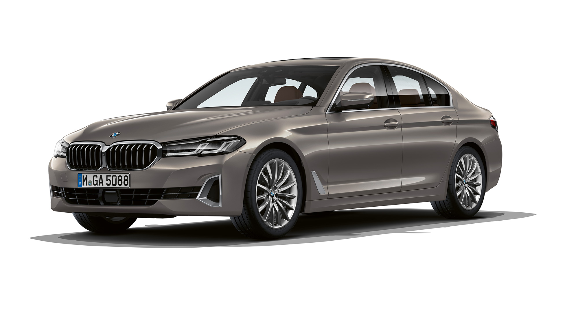 BMW 5 Series Sedan G30 Luxury Line front 플러그인 하이브리드 BMW 5 Series Sedan 520d xDrive G30 2020 Luxury Line in Bernina Grey three-quarter front view 플러그인 하이브리드