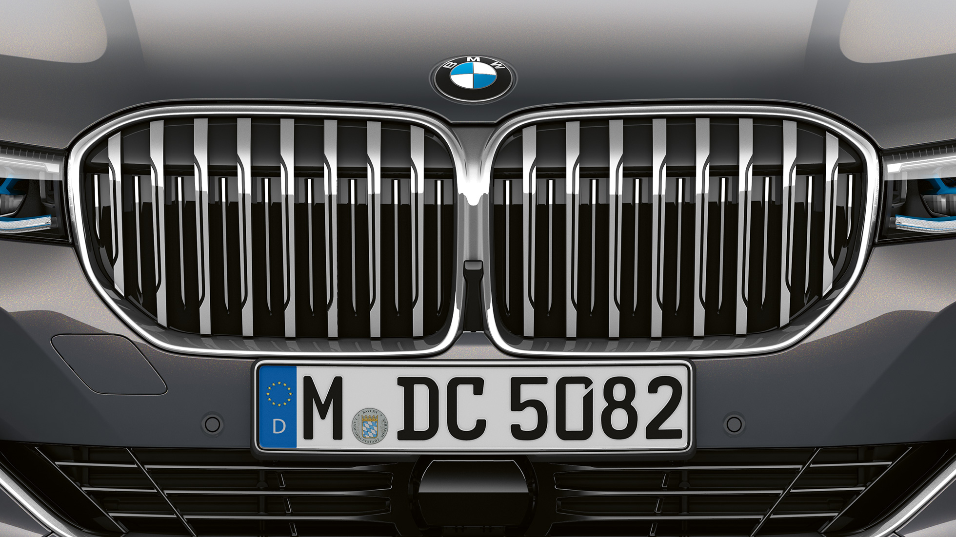 BMW 7시리즈 세단과 퓨어 엑설런스 외관 디자인, 키드니 그릴 BMW 7시리즈 세단과 퓨어 엑설런스 외관 디자인의 키드니 그릴