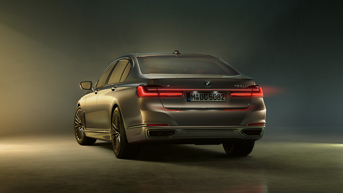 BMW 7 Series Sedan light concept 플러그인 하이브리드 G11 Light concept: BMW 7 Series Sedan rear view 플러그인 하이브리드 G11