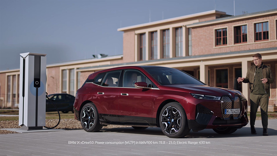 BMW iX i20 2021 electric SUV BMW Charging 동영상