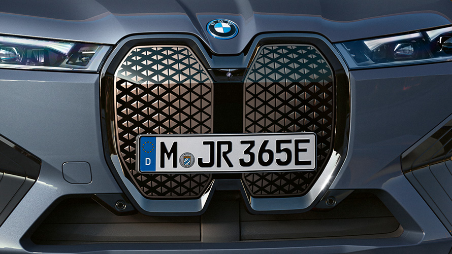 샤이 테크 BMW iX M60 i20 2022 전기 SUV 전기차 옥시드 그레이 메탈릭 BMW iX M60 i20 2022 전기 SUV 전기차 옥시드 그레이 메탈릭 정면도 수직형 BMW 키드니 그릴 샤이 테크