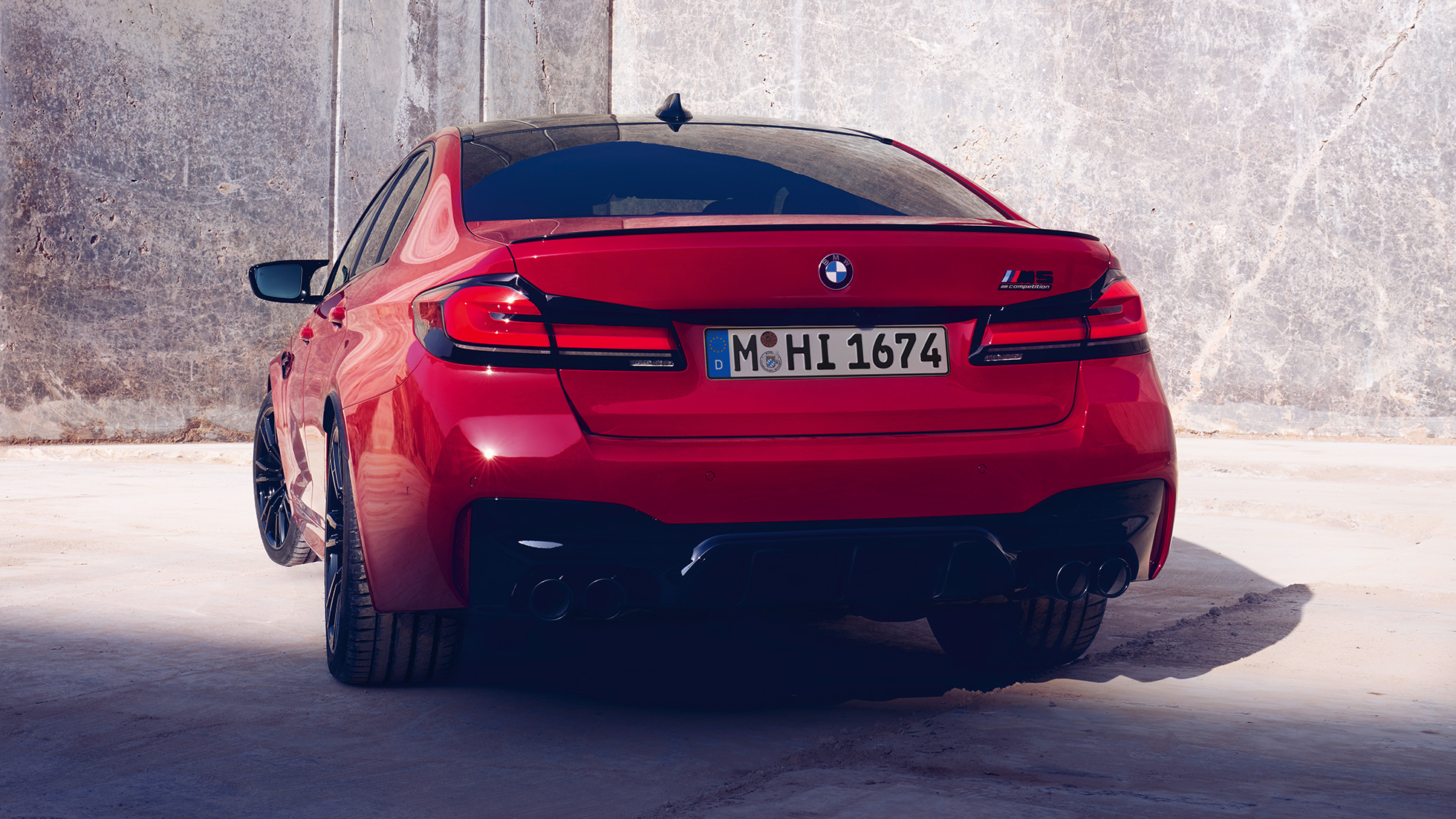 Rear lights BMW M5 Competition F90 LCI Facelift 2020 Rear lights BMW M5 Competition F90 LCI Facelift 2020 BMW Individual Imola Red rear view