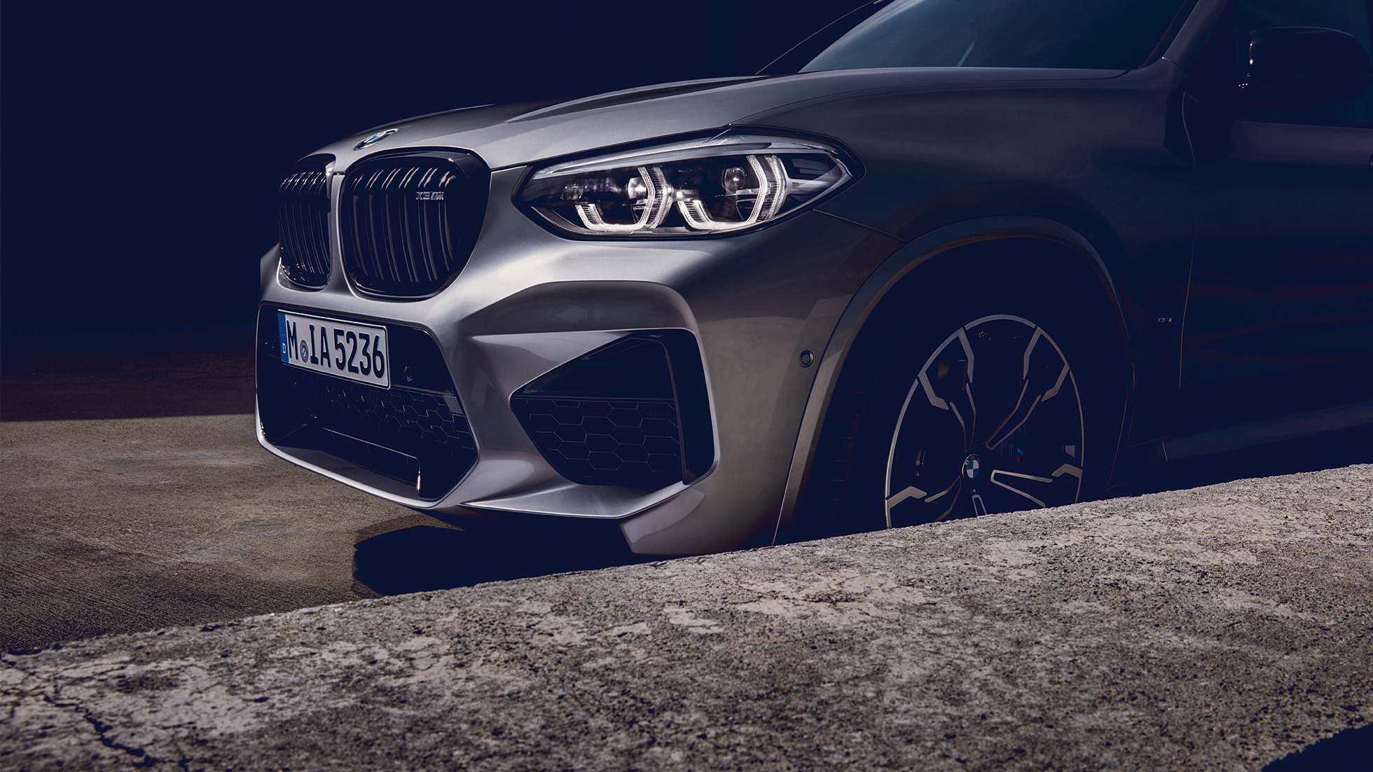 BMW X3 M SUV 컴페티션, 전면 뷰 F97. BMW X3 M SUV 컴페티션, 전면 뷰 F97.