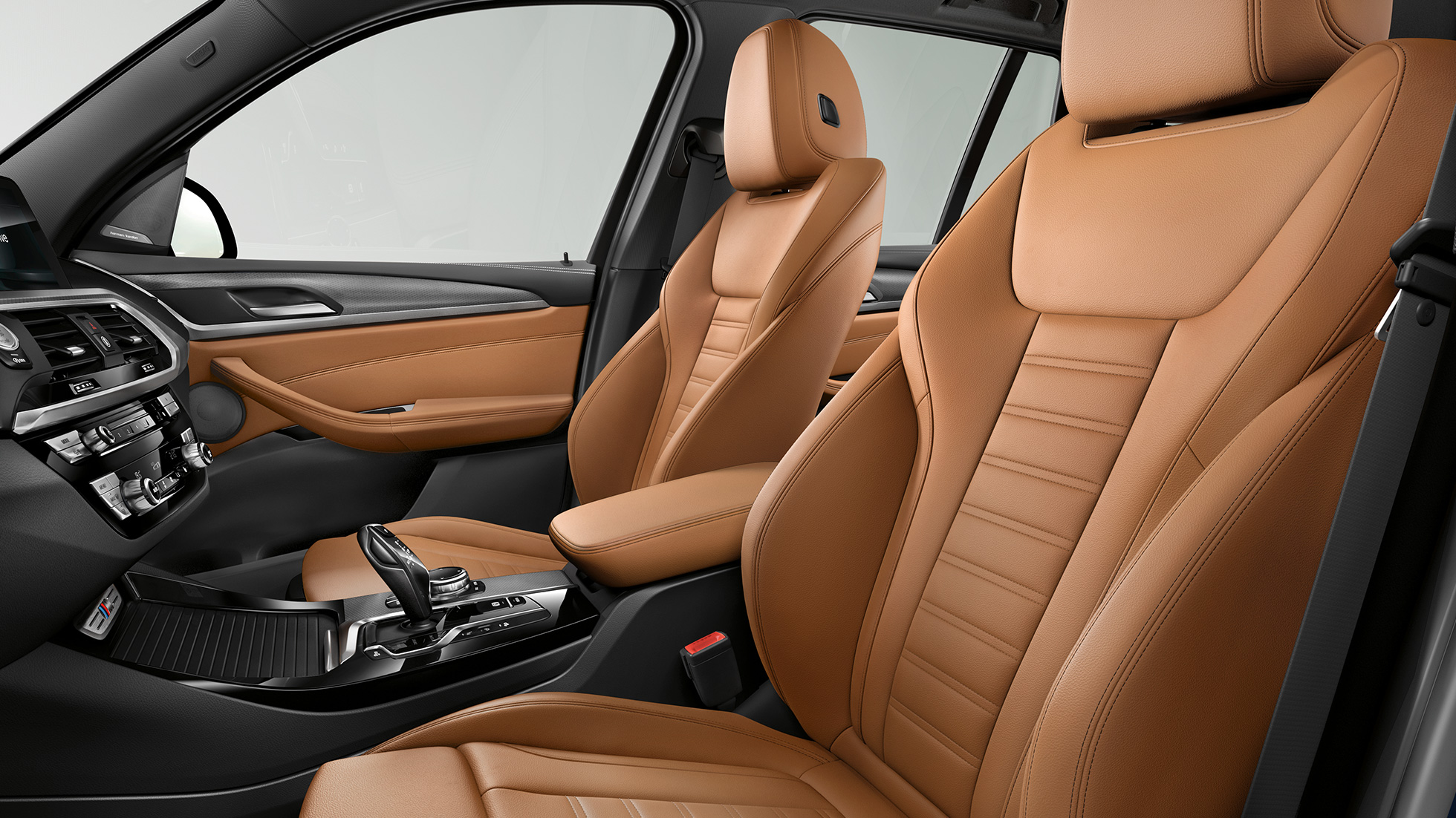 BMW X3 M40i와 BMW X3 M40d SUV, 인테리어 G01 BMW X3 M40i 및 BMW X3 M40d SUV, 스포츠 시트가 포함된 스포티하고 안락한 인테리어 G01