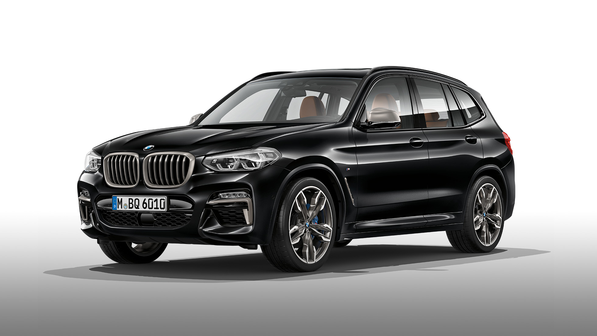 BMW X3 M40i와 BMW X3 M40d SUV, 측면 뷰 G01 BMW X3 M40i와 BMW X3 M40d SUV 의 블랙 사파이어 메탈릭, 외관, 측면 뷰 G01
