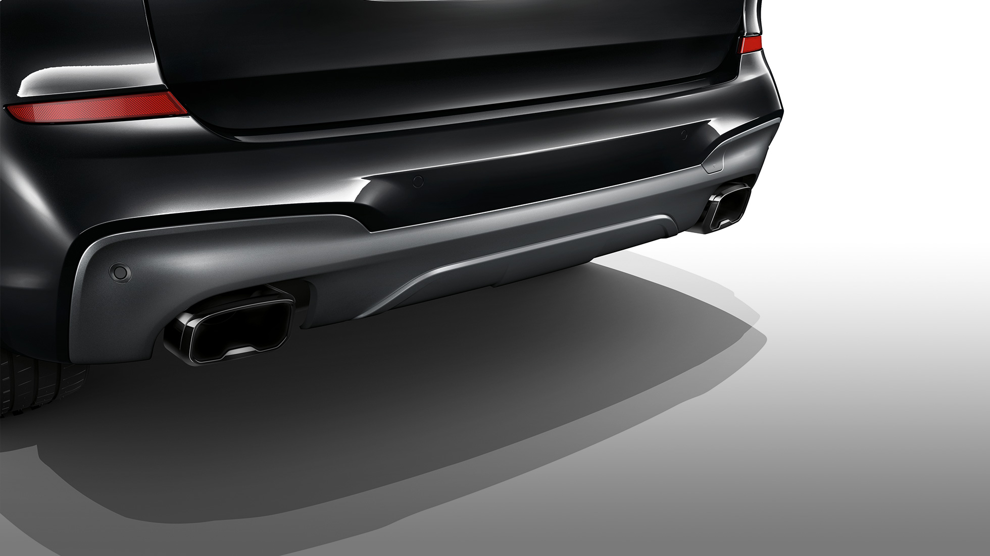BMW X3 M40i와 BMW X3 M40d, 테일파이프 트림 BMW X3 M40i 및 BMW X3 M40d 블랙 사파이어 메탈릭, 외관, 블랙 크롬 테일파이프