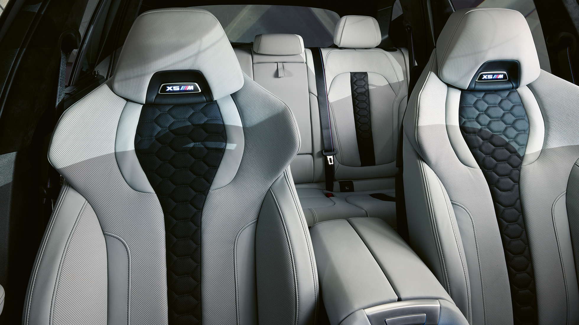 M Multifunctional seats BMW X5 M Competition SUV F95 M Multifunctional seats BMW X5 M Competition SUV F95 interior