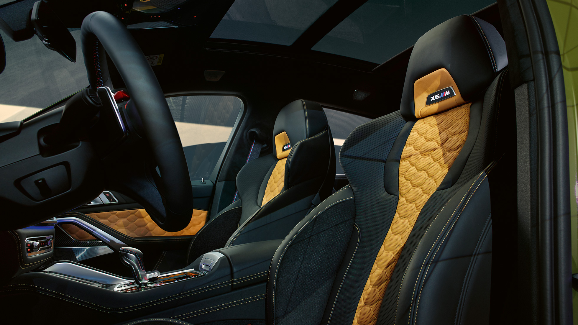 M Multifunctional seats BMW X6 M Competition SUV F96 M Multifunctional seats BMW X6 M Competition SUV F96 2020 interior