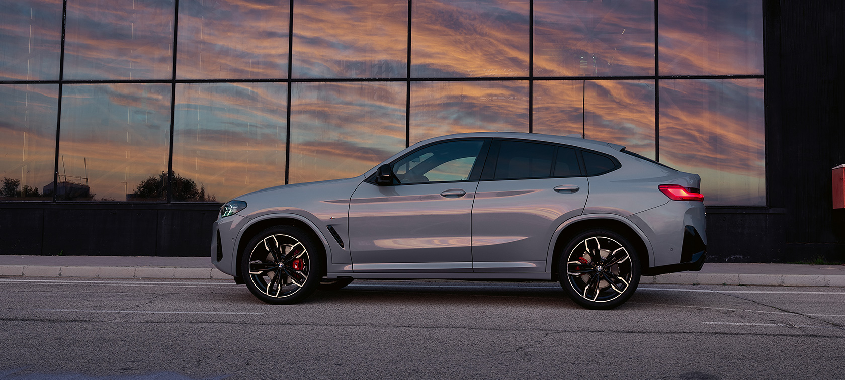 BMW X4 G02 Brooklyn Grey 측면도 2021