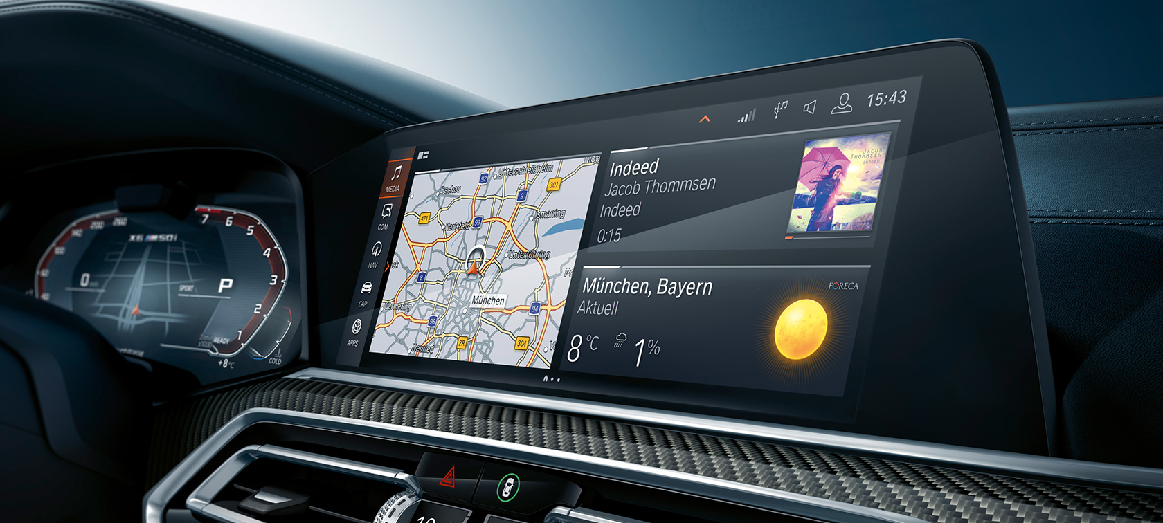 Cockpit with view of Head-Up Display SUV G06. BMW X6 cockpit with view of Head-Up Display SUV G06.