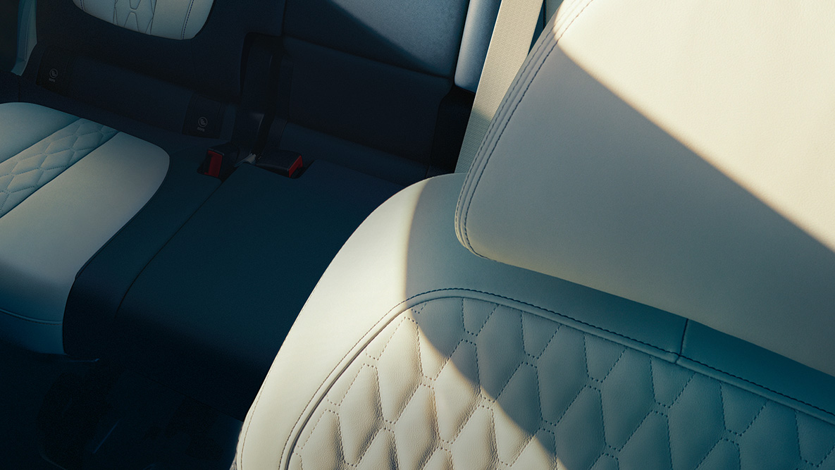 BMW X7 leather design SUV G07 Close-up of leather design in leather 'Merino' SUV G07