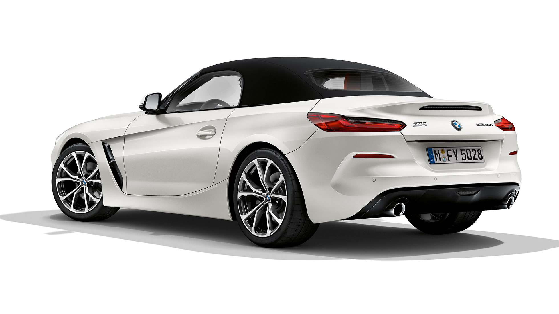 BMW Z4 로드스터 스포츠 라인의 뒷모습 G29 BMW Z4 로드스터 스포츠 라인 G29