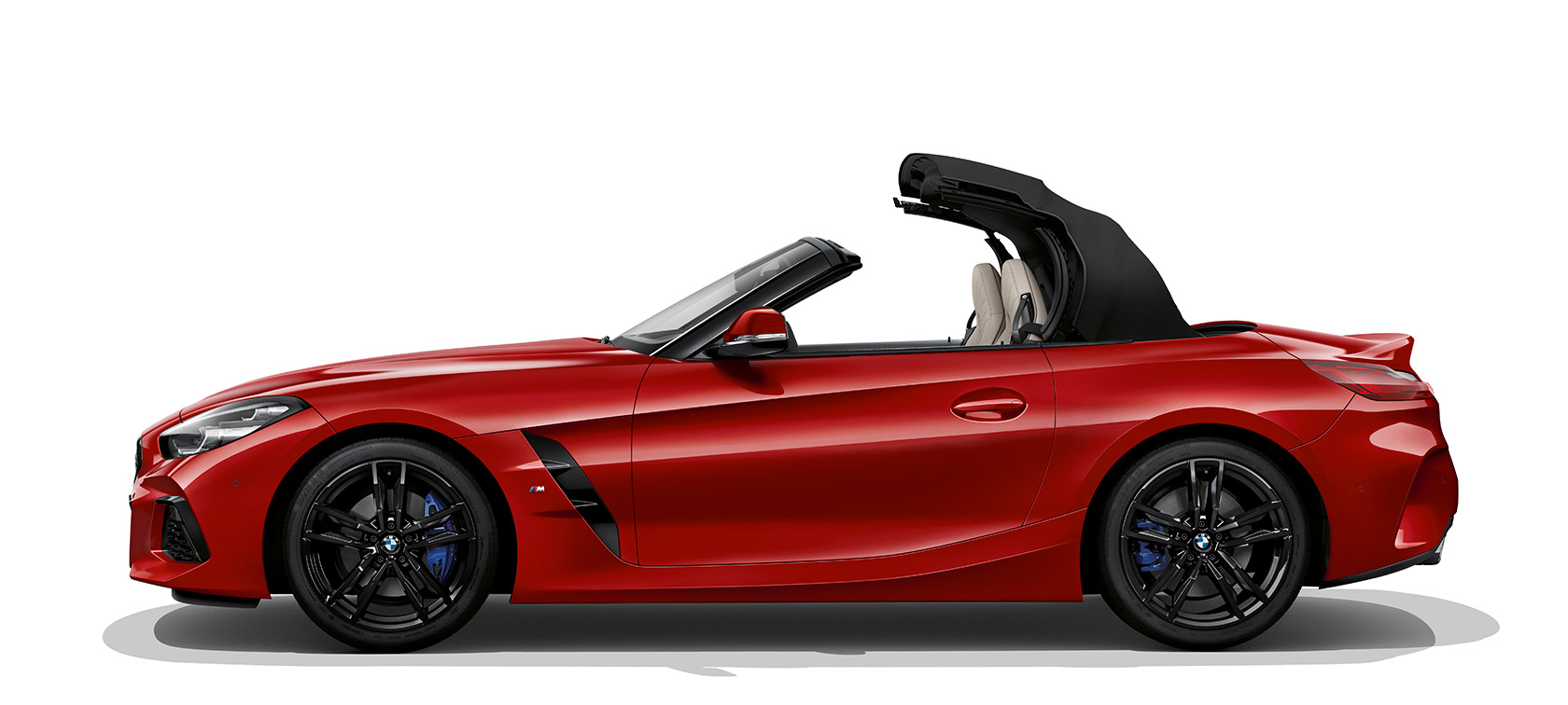 Side shot of the BMW Z4 Roadster G29 Side shot of BMW Z4 Roadster, roof opening G29