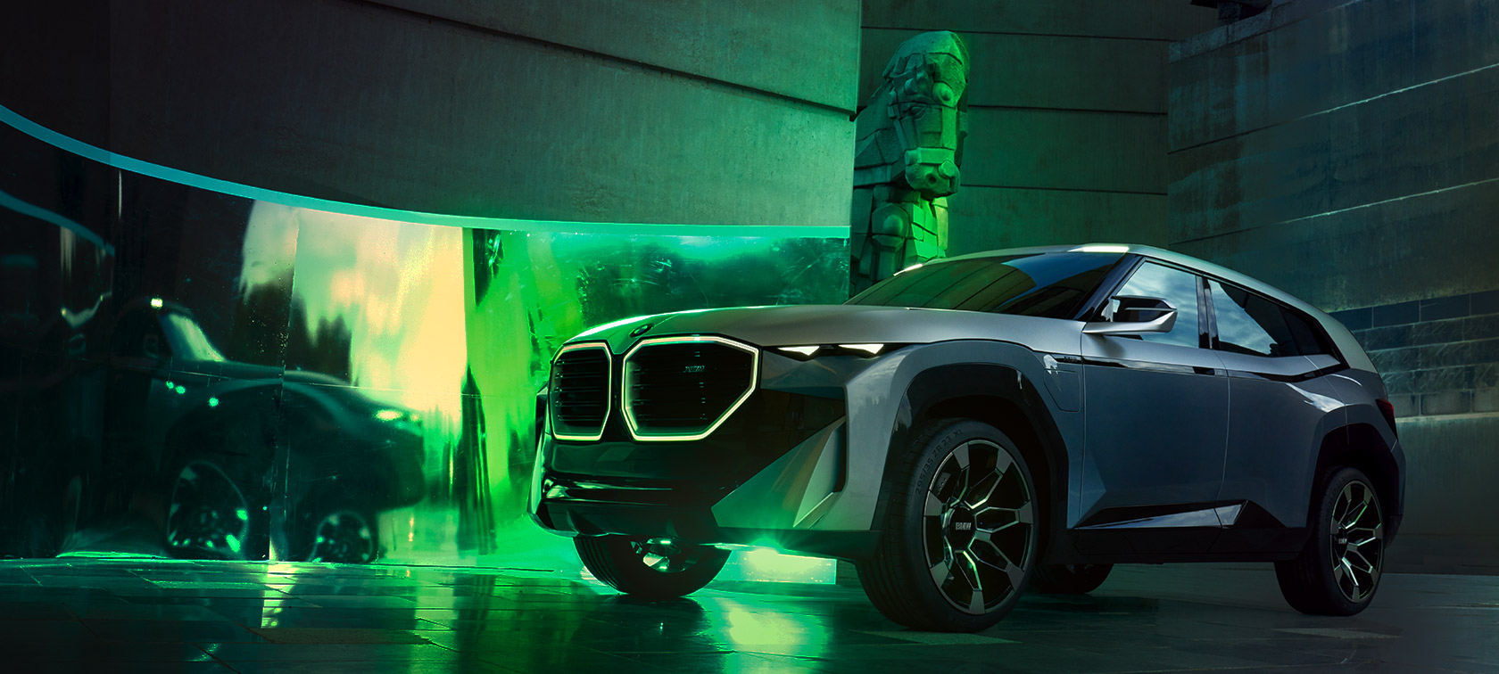 BMW 컨셉 XM (G09) Dreiviertel-Frontansicht stehend BMW 컨셉 XM (G09) Dreiviertel-Frontansicht stehend