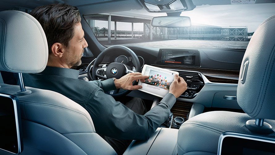 Wi-Fi Hotspot Man using Wi-Fi Hotspot in BMW