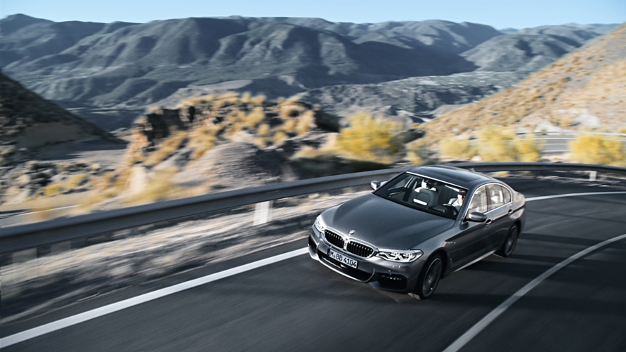 DYNAMIC DRIVING. DYNAMIC DRIVING.