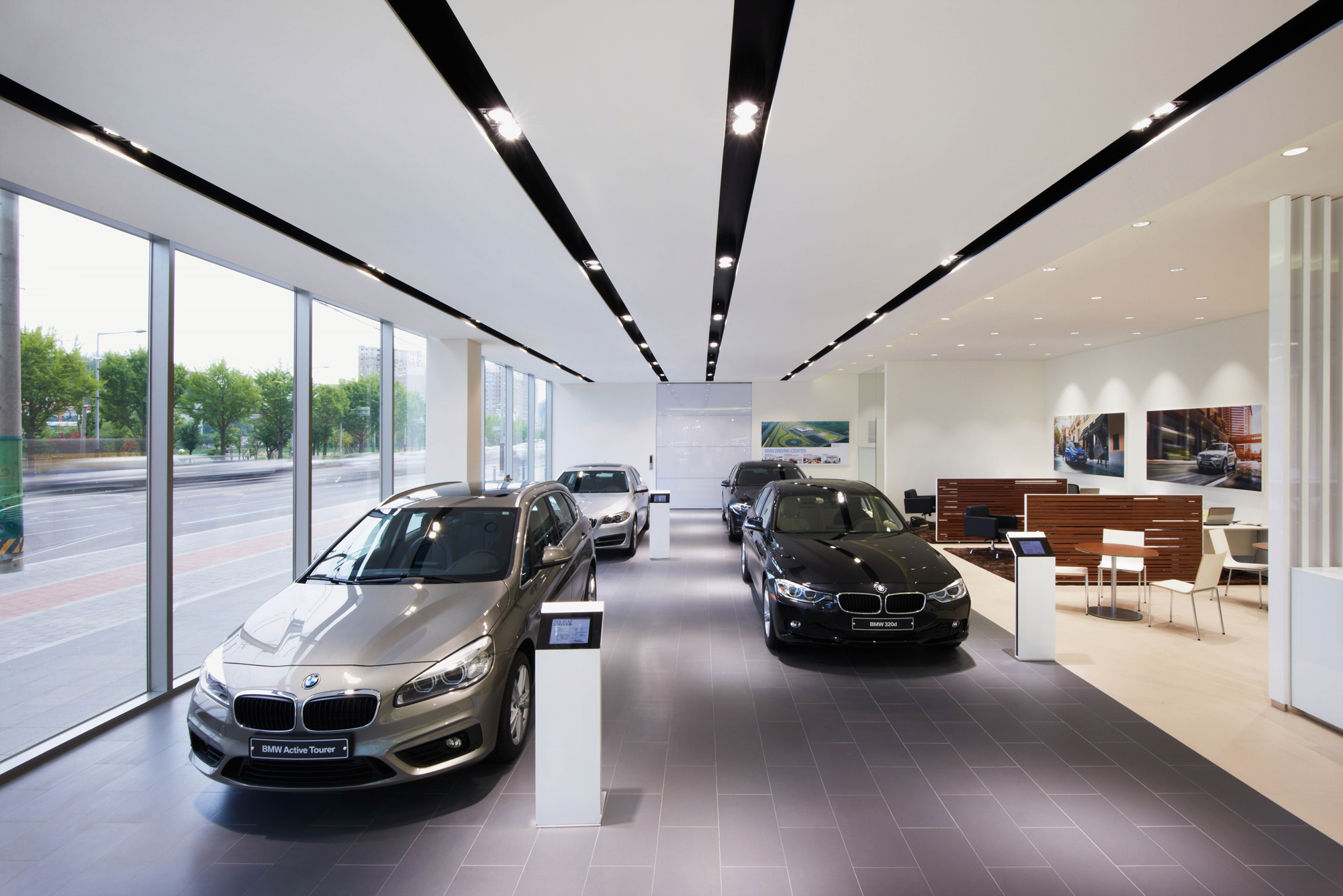 BMW 코리아, 광주 상무 전시장/패스트레인 서비스센터 오픈 BMW 코리아, 광주 상무 전시장/패스트레인 서비스센터 오픈