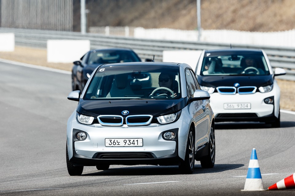 BMW 드라이빙 센터에서 전기차 유저 포럼 ‘이버프’ 행사 개최 BMW 드라이빙 센터에서 전기차 유저 포럼 ‘이버프’ 행사 개최