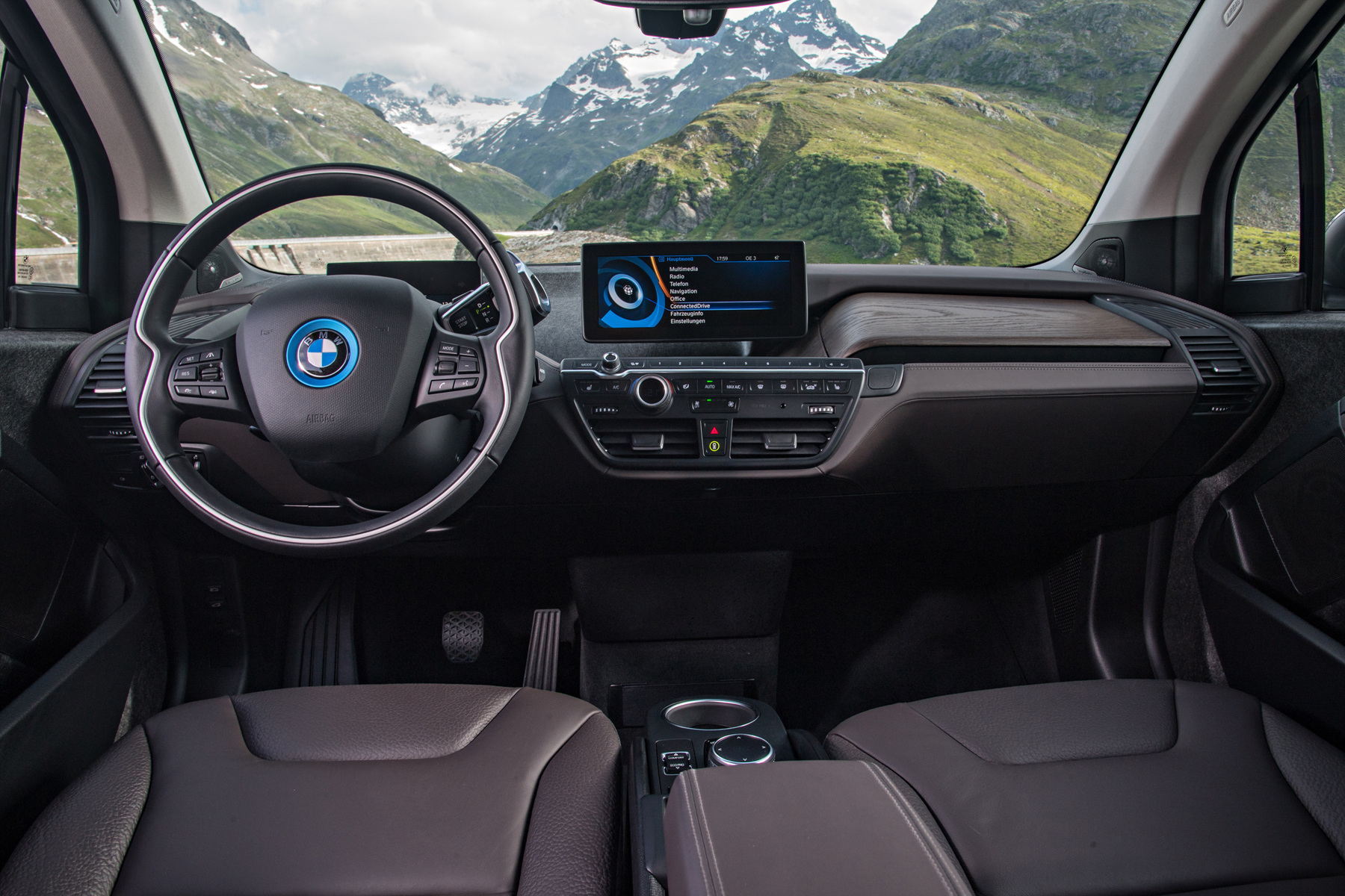 BMW 그룹 코리아, 50% 주행거리 늘어난 i3 94Ah 사전예약 실시 BMW 그룹 코리아, 50% 주행거리 늘어난 i3 94Ah 사전예약 실시